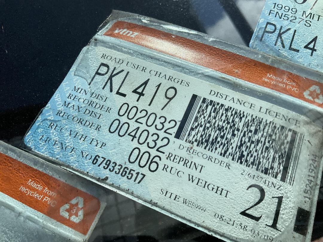 Photo '18' of Mitsubishi Fighter FN527S Tipper