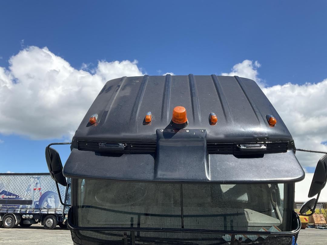 Photo '27' of Mitsubishi Fighter FN527S Tipper