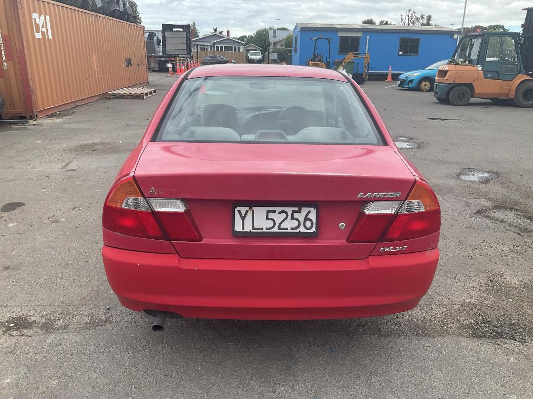 Photo '5' of Mitsubishi Lancer Glxi Photo '5' of Mitsubishi Lancer Glxi