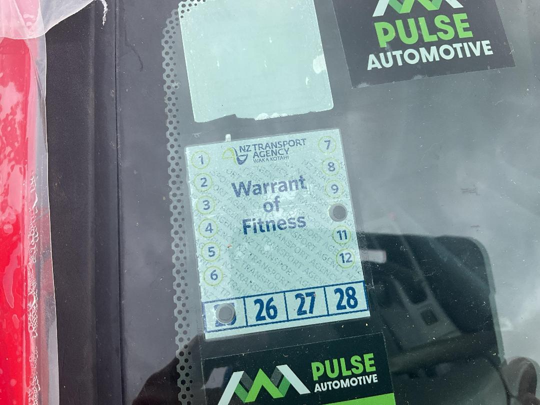 Photo '16' of Mitsubishi Lancer Glxi Photo '16' of Mitsubishi Lancer Glxi