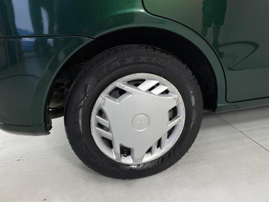 Photo '12' of Mitsubishi Mirage Photo '12' of Mitsubishi Mirage