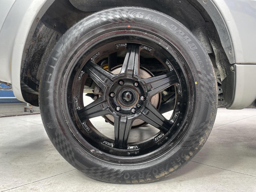 Photo '8' of Mitsubishi Pajero