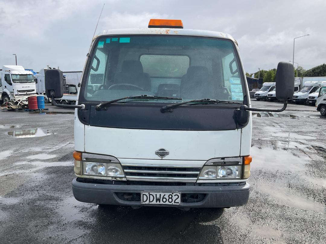 Photo '10' of Nissan Atlas Box Body Photo '10' of Nissan Atlas Box Body