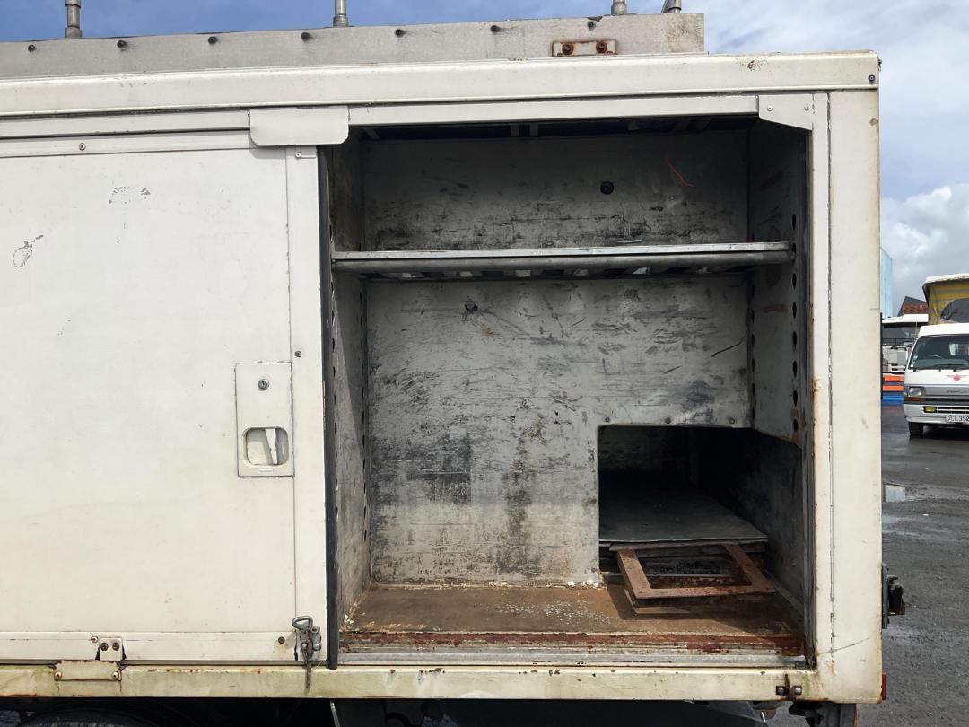 Photo '27' of Nissan Atlas Box Body Photo '27' of Nissan Atlas Box Body