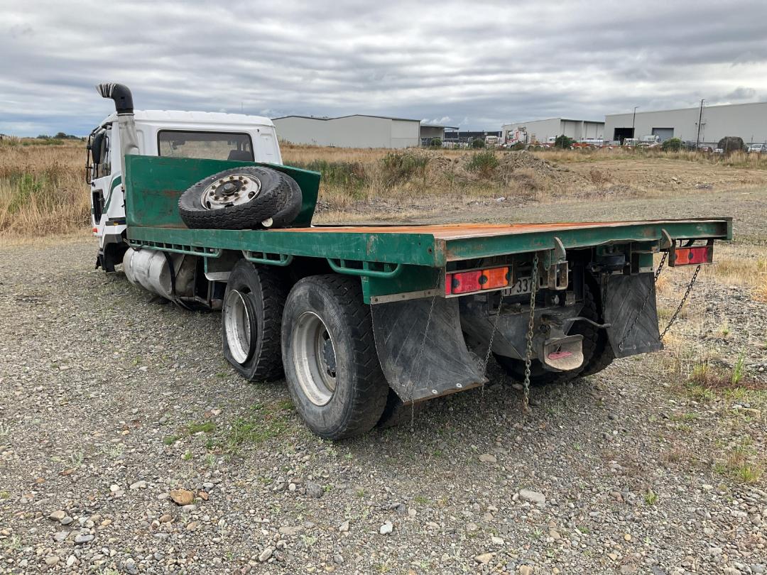 Photo '6' of Nissan Diesel CW380 MIKADO SWB 6X4 Tipper Photo '6' of Nissan Diesel CW380 MIKADO SWB 6X4 Tipper