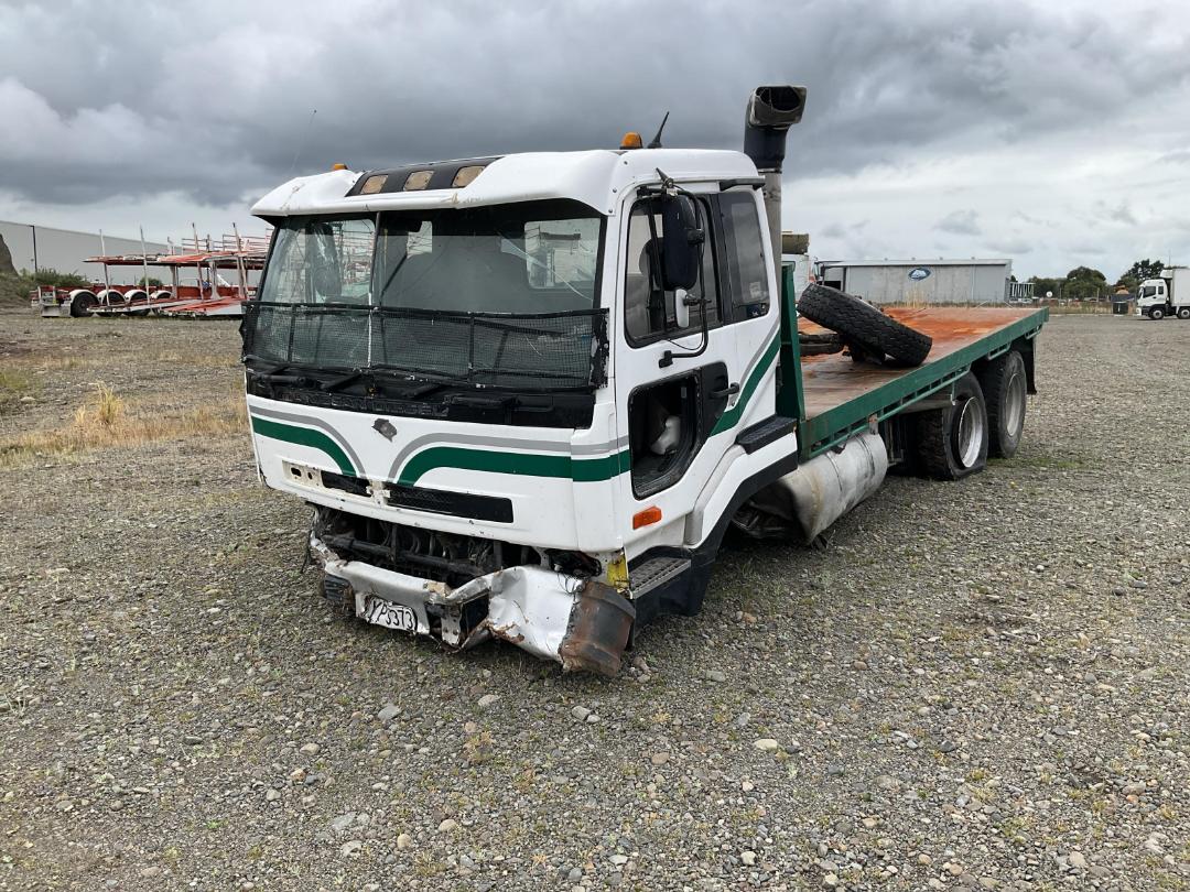 Photo '9' of Nissan Diesel CW380 MIKADO SWB 6X4 Tipper Photo '9' of Nissan Diesel CW380 MIKADO SWB 6X4 Tipper