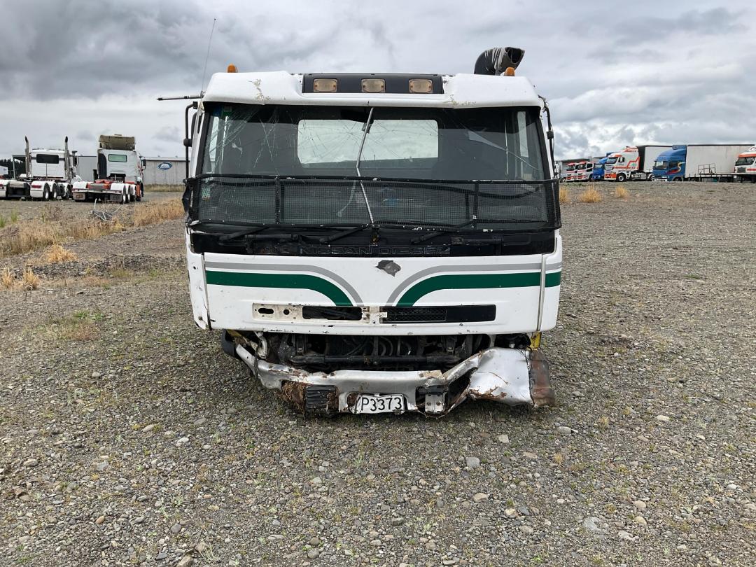 Photo '10' of Nissan Diesel CW380 MIKADO SWB 6X4 Tipper Photo '10' of Nissan Diesel CW380 MIKADO SWB 6X4 Tipper