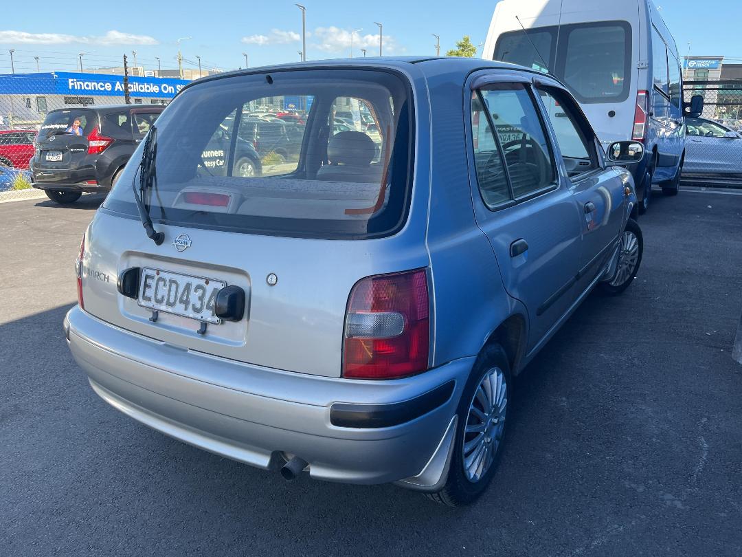 Photo '4' of Nissan March Photo '4' of Nissan March