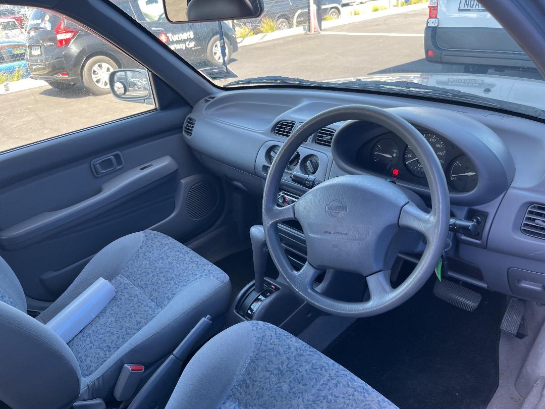 Photo '12' of Nissan March Photo '12' of Nissan March