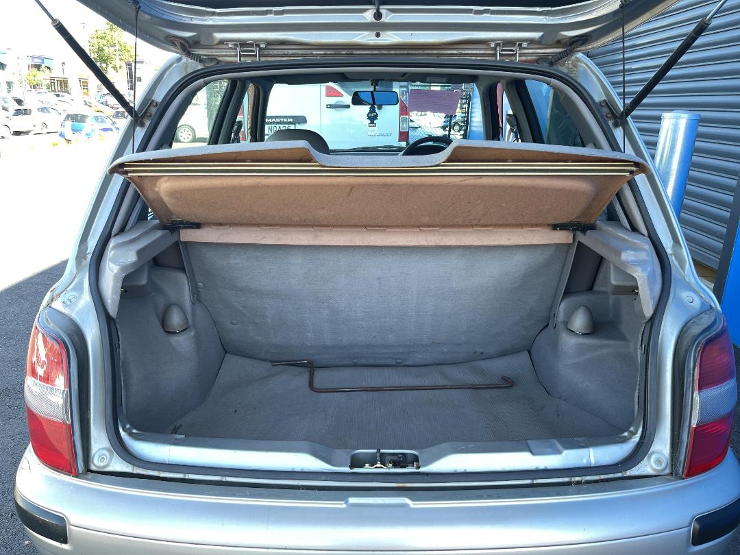 Photo '16' of Nissan March Photo '16' of Nissan March