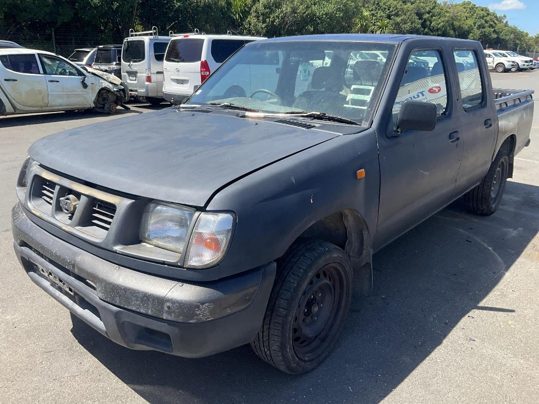 Photo '2' of Nissan Navara D/C