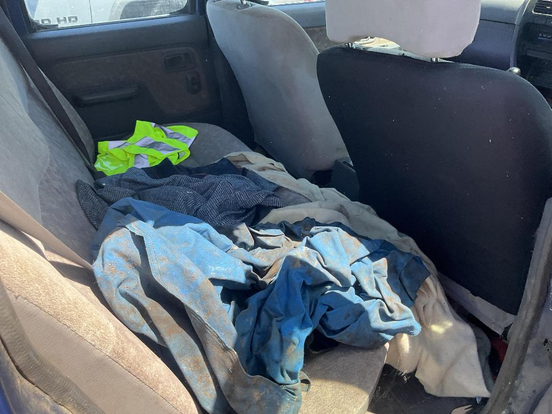 Photo '11' of Nissan Navara D/C