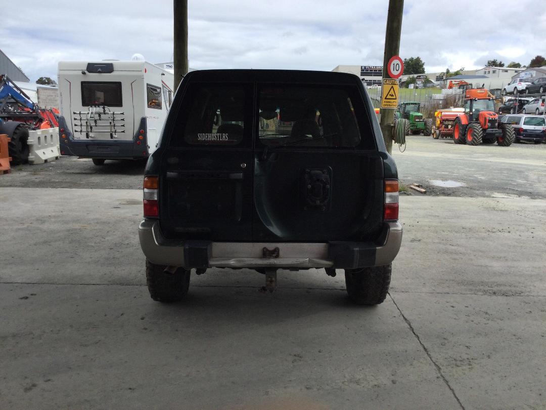 Photo '6' of Nissan Safari Photo '6' of Nissan Safari