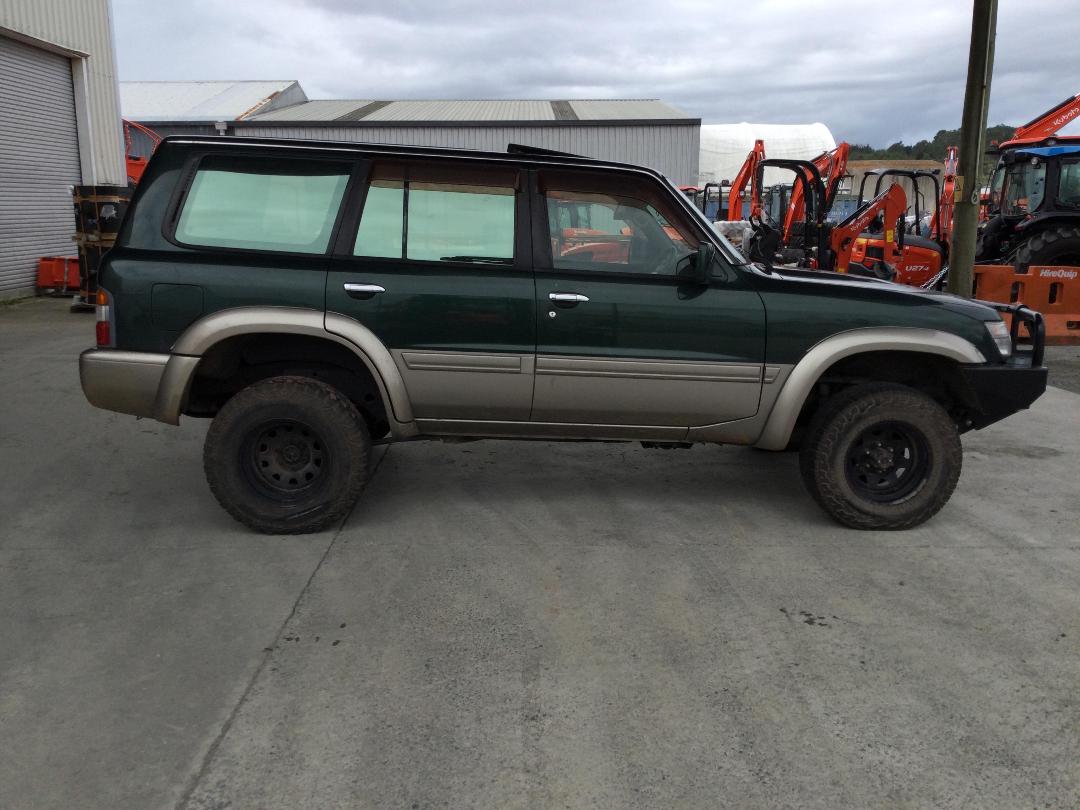 Photo '8' of Nissan Safari Photo '8' of Nissan Safari