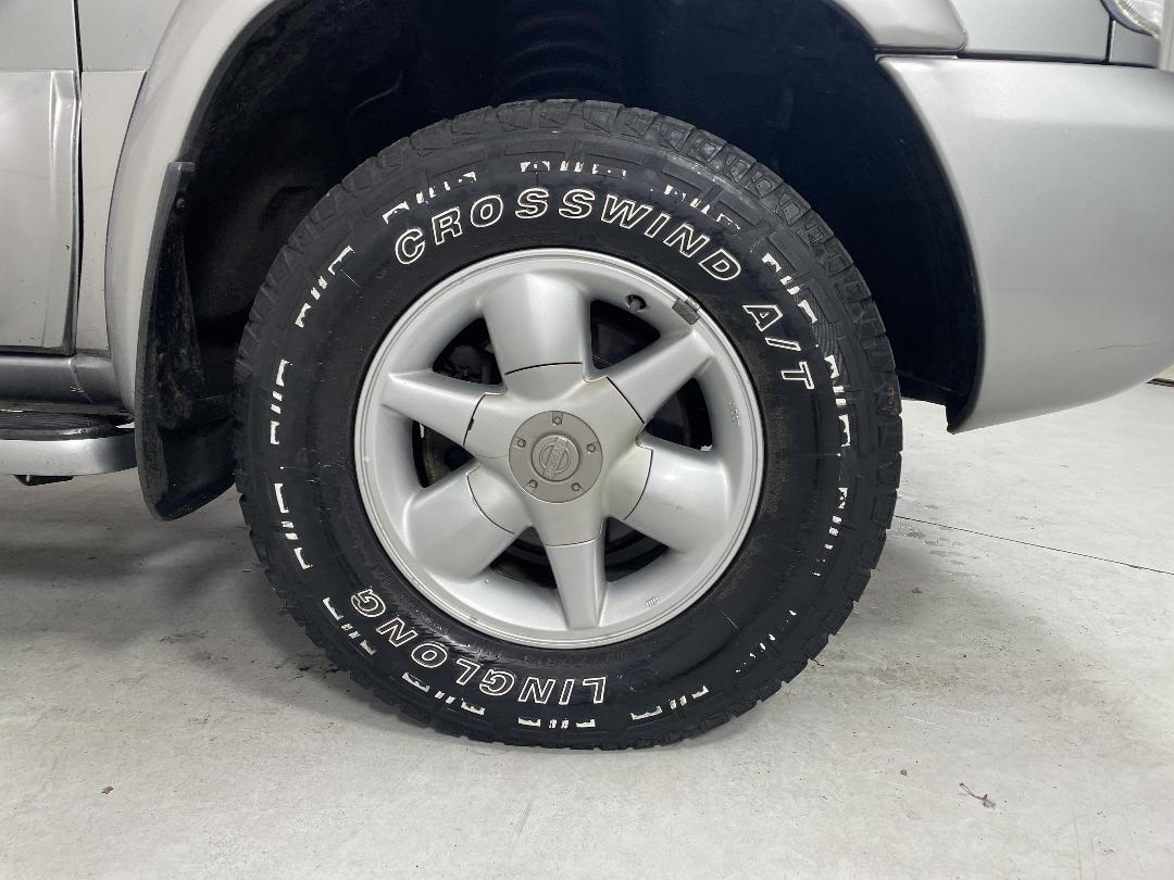 Photo '9' of Nissan Terrano Photo '9' of Nissan Terrano