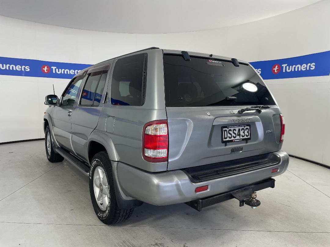 Photo '5' of Nissan Terrano Photo '5' of Nissan Terrano