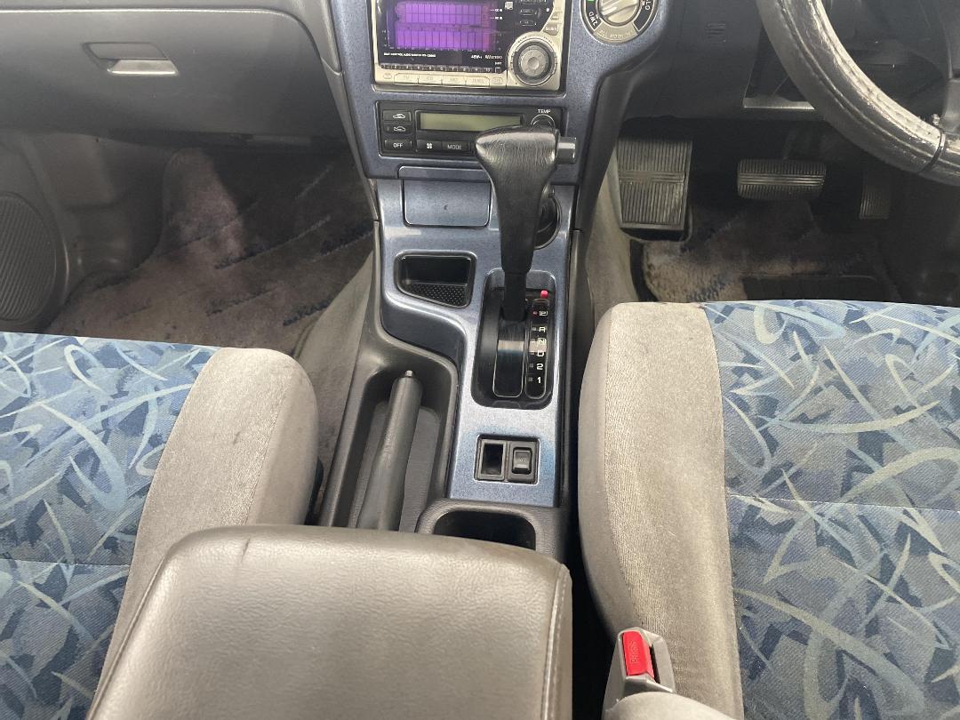 Photo '18' of Nissan Terrano Photo '18' of Nissan Terrano