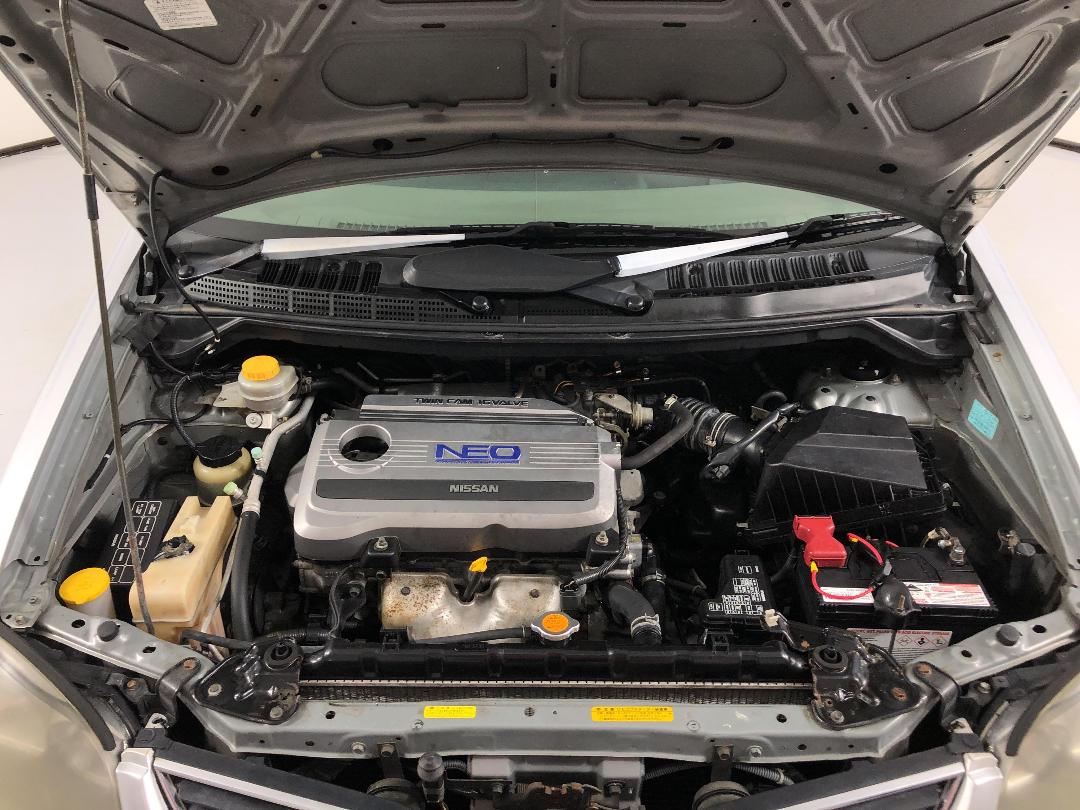 Photo '13' of Nissan Tino