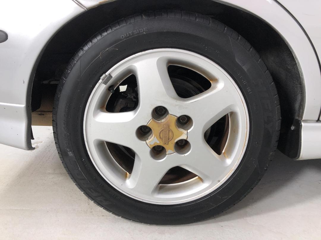 Photo '12' of Nissan Tino