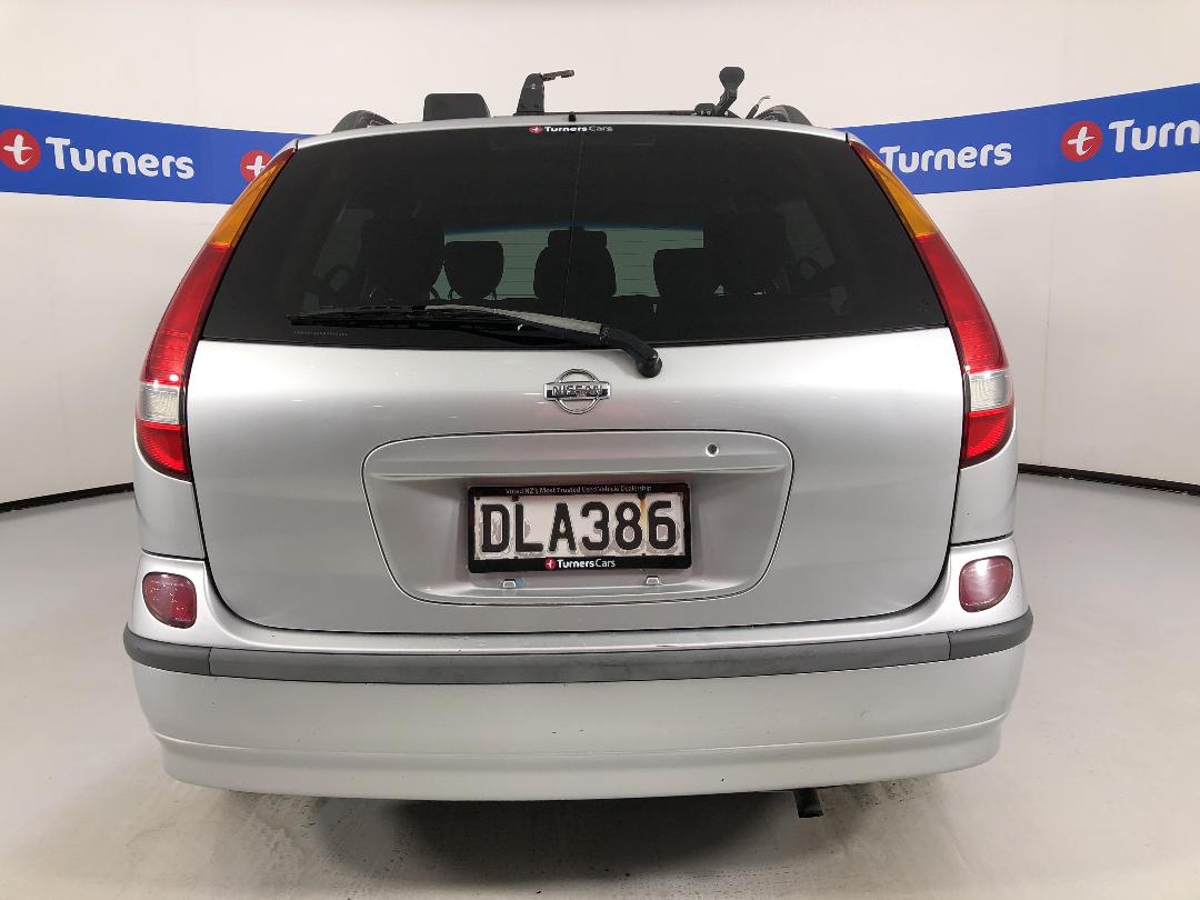 Photo '6' of Nissan Tino