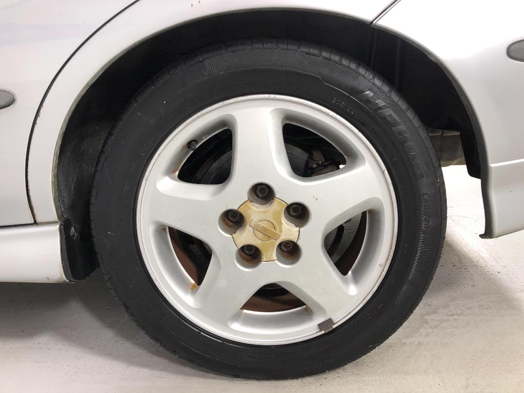 Photo '11' of Nissan Tino