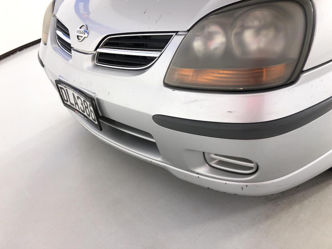 Photo '24' of Nissan Tino