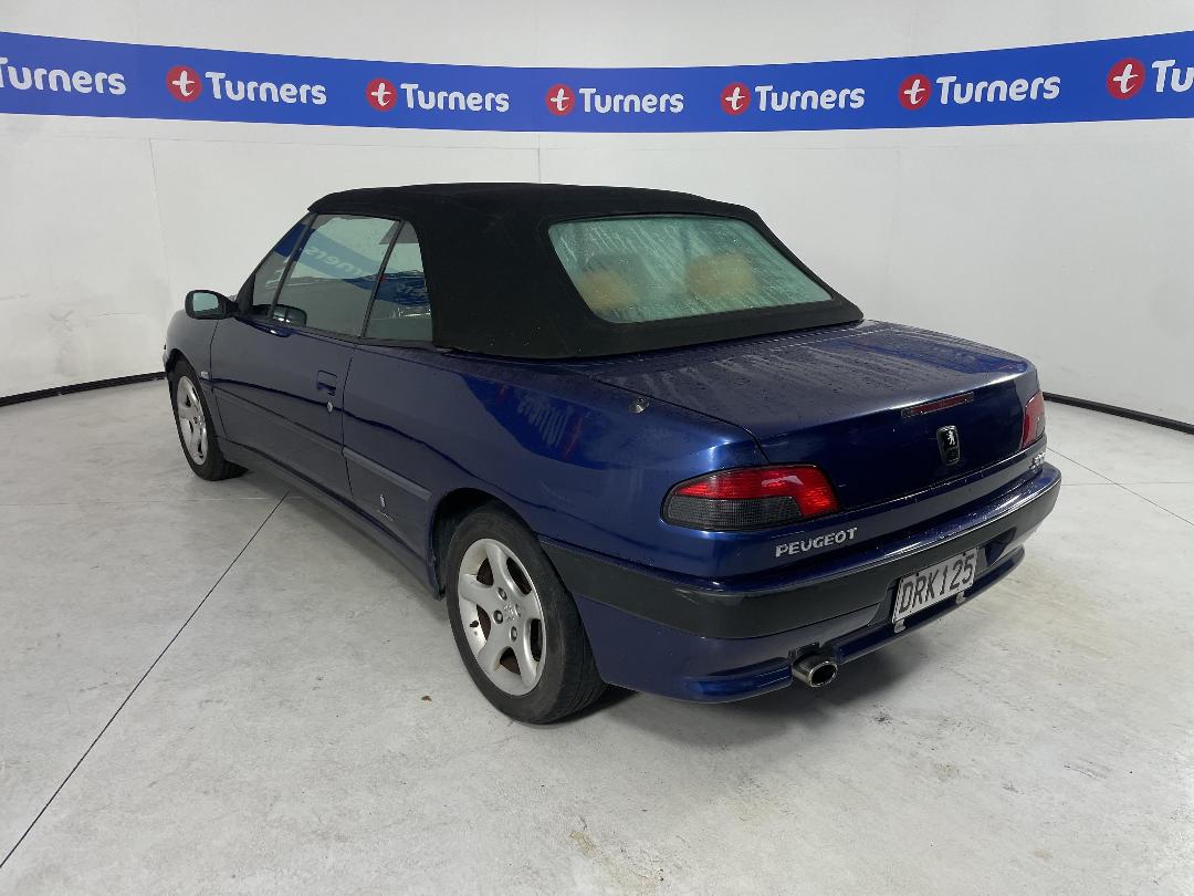 Photo '10' of Peugeot 306 Pininfarina