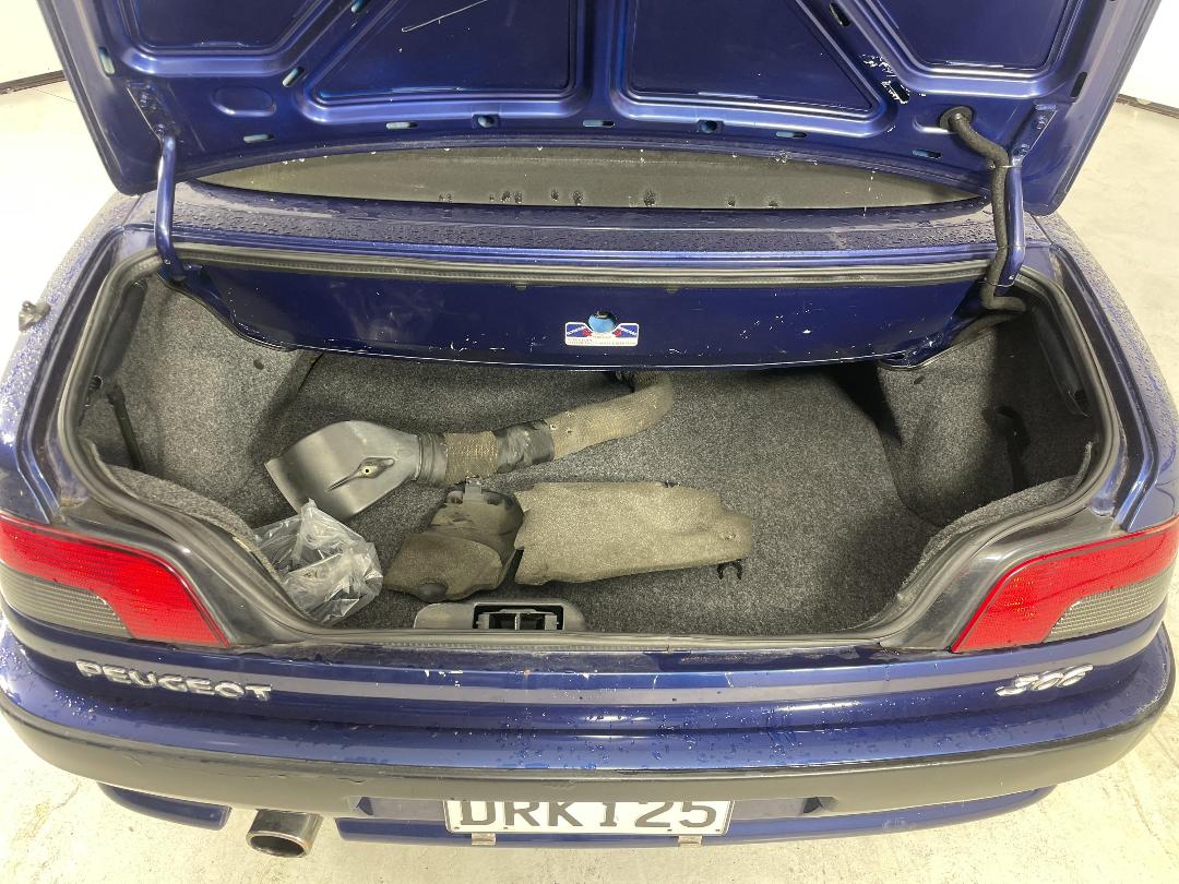 Photo '12' of Peugeot 306 Pininfarina