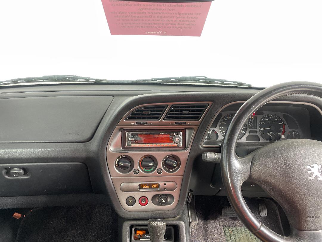 Photo '17' of Peugeot 306 Pininfarina