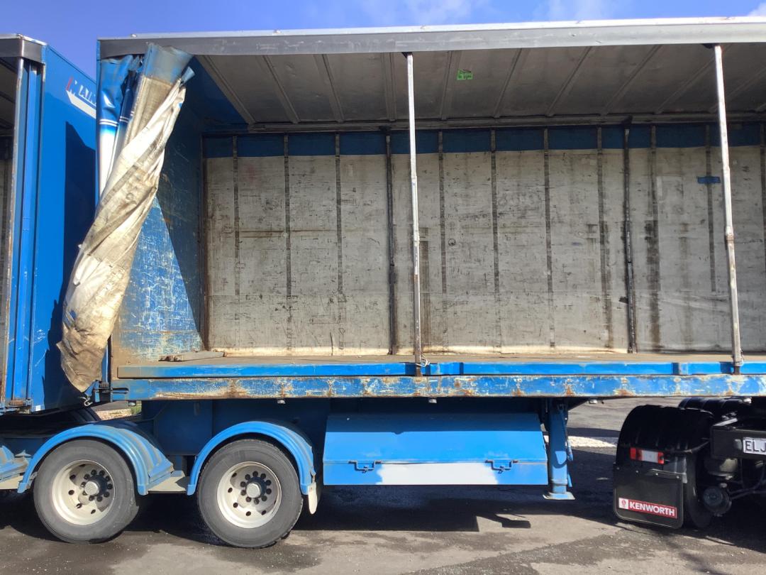 Photo '5' of ROADMASTER SP 3A-7.6B Curtainsider Trailer Photo '5' of ROADMASTER SP 3A-7.6B Curtainsider Trailer