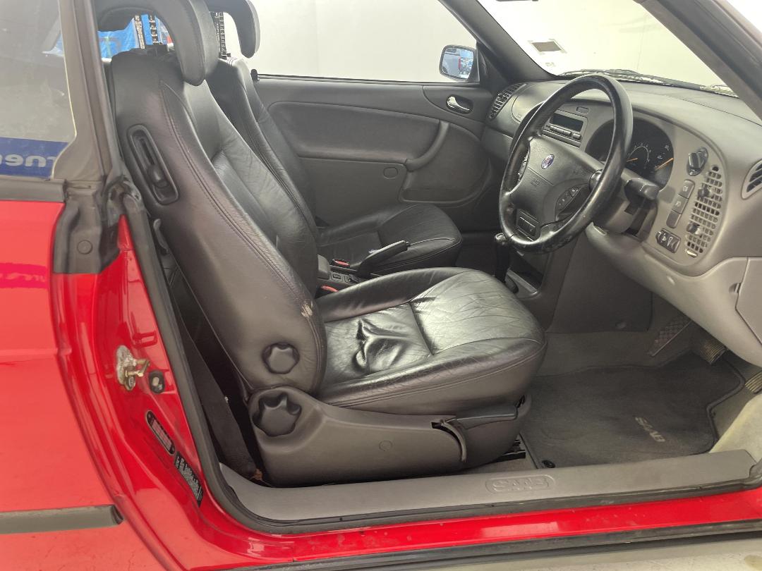 Photo '16' of Saab 9-3 Photo '16' of Saab 9-3