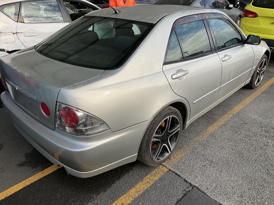 Photo '6' of Toyota Altezza