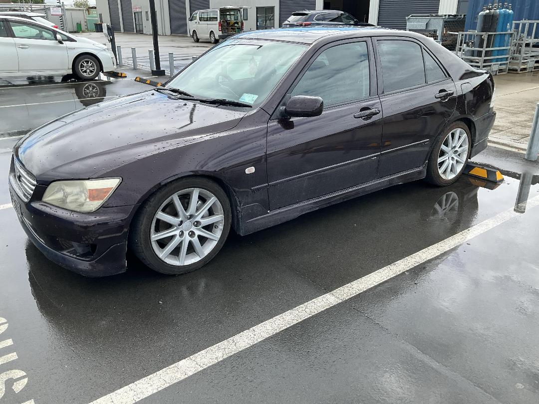 Photo '2' of Toyota Altezza Photo '2' of Toyota Altezza