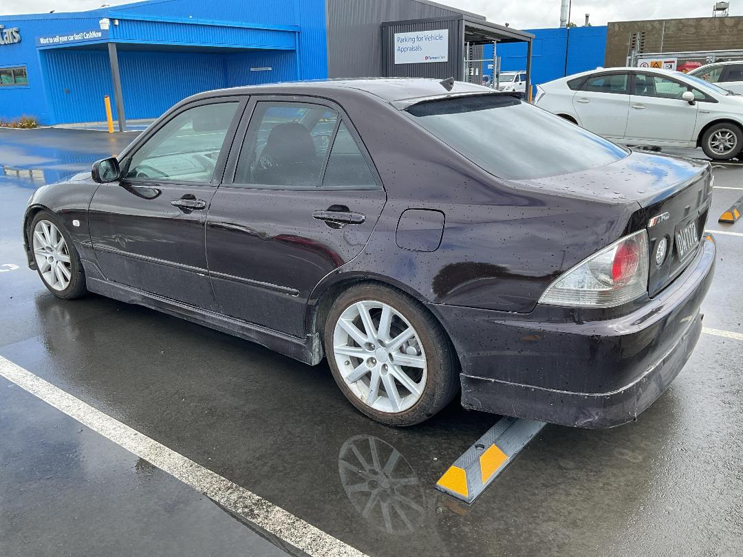 Photo '4' of Toyota Altezza Photo '4' of Toyota Altezza