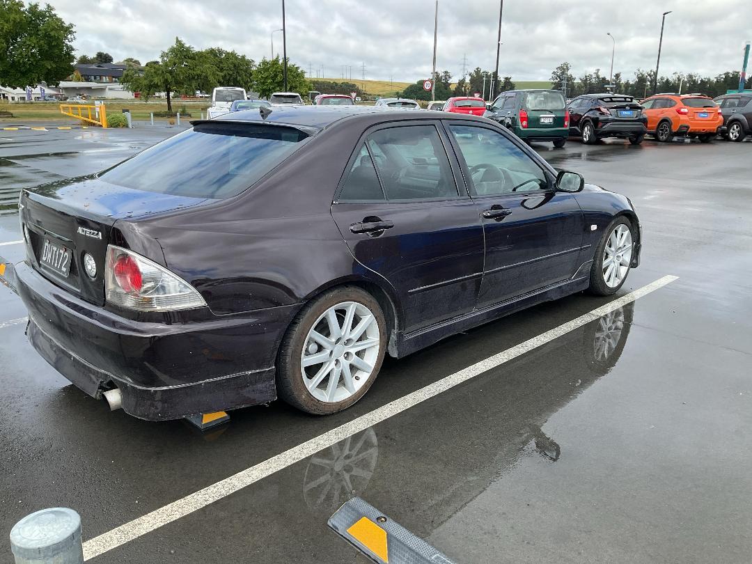 Photo '9' of Toyota Altezza Photo '9' of Toyota Altezza