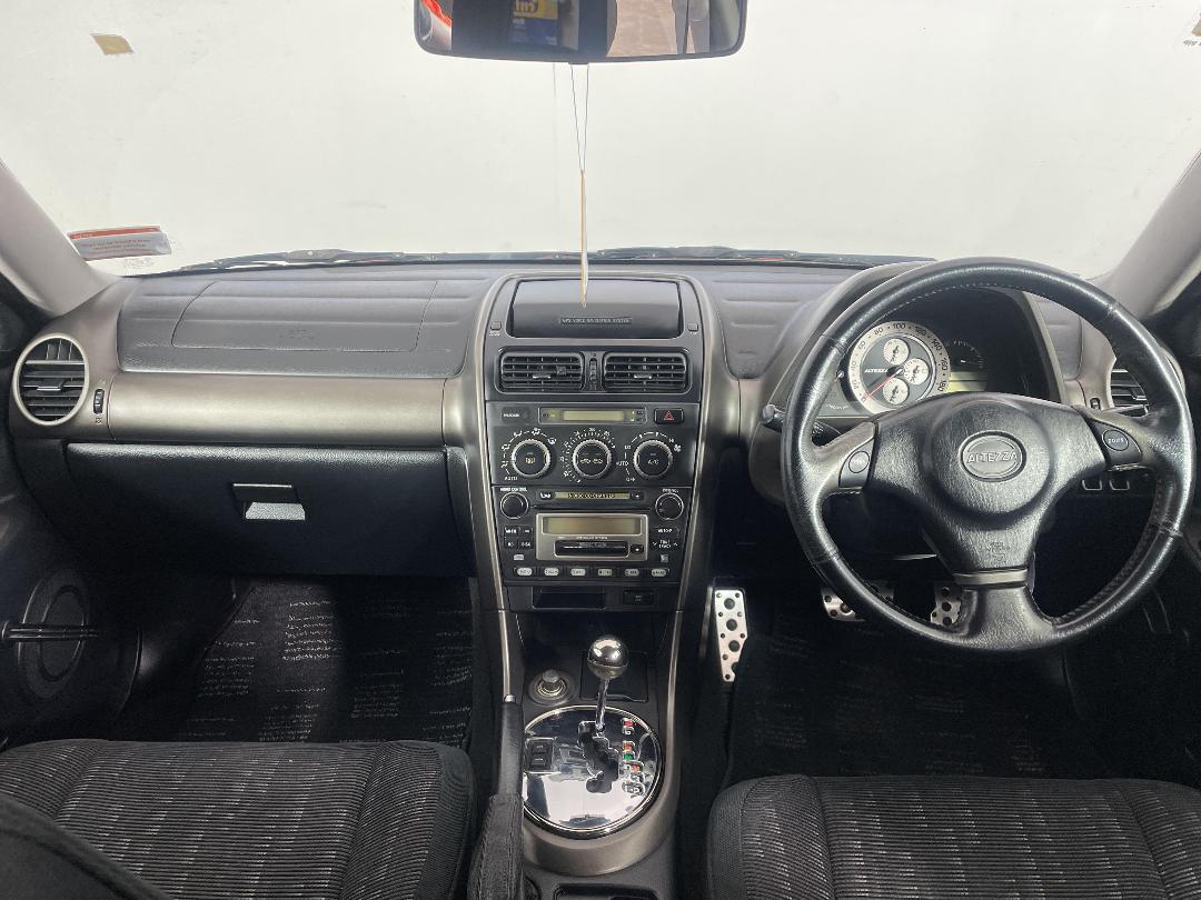 Photo '17' of Toyota Altezza