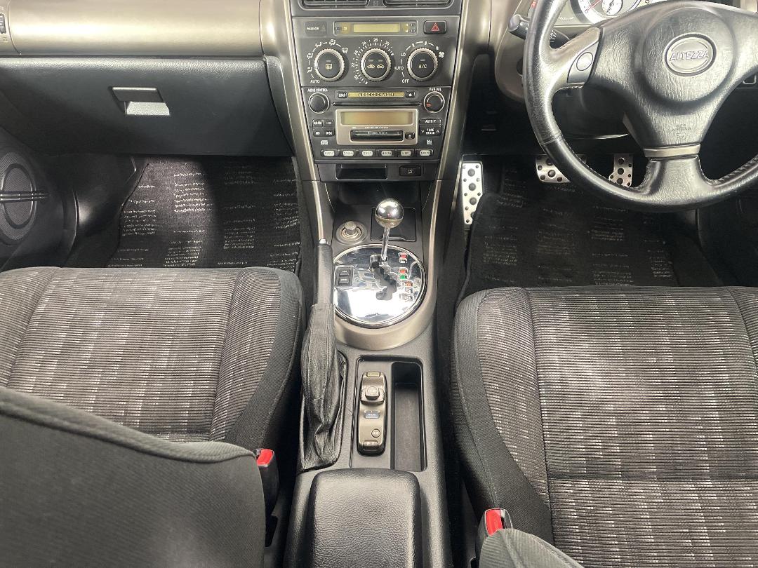 Photo '18' of Toyota Altezza