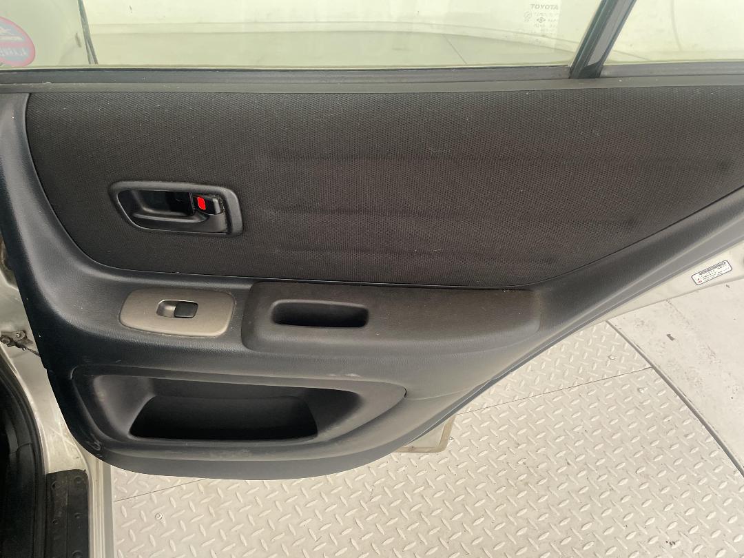 Photo '19' of Toyota Altezza