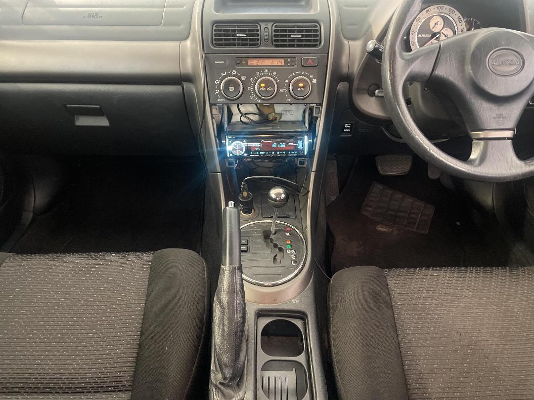 Photo '18' of Toyota Altezza