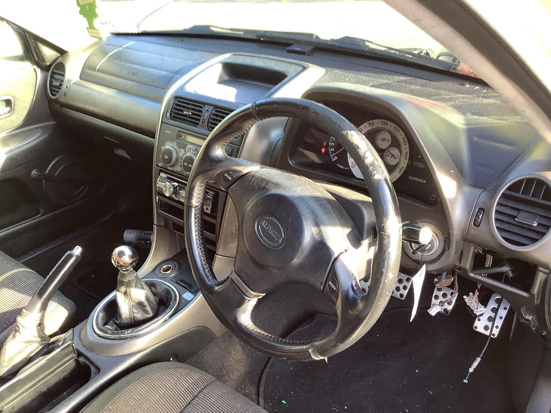 Photo '8' of Toyota Altezza