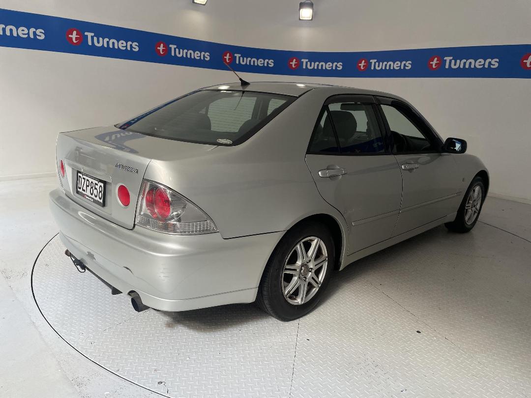 Photo '7' of Toyota Altezza Photo '7' of Toyota Altezza