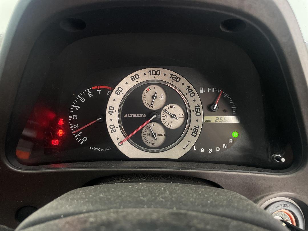 Photo '21' of Toyota Altezza Photo '21' of Toyota Altezza