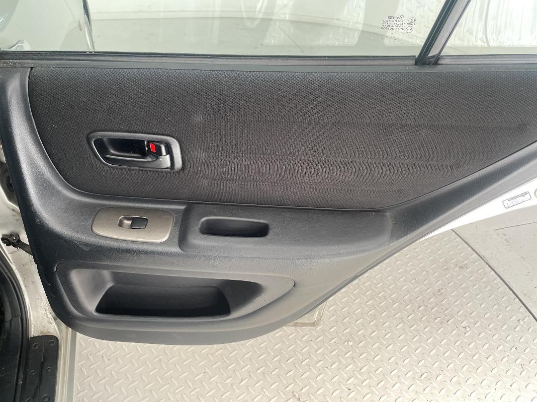 Photo '19' of Toyota Altezza Photo '19' of Toyota Altezza