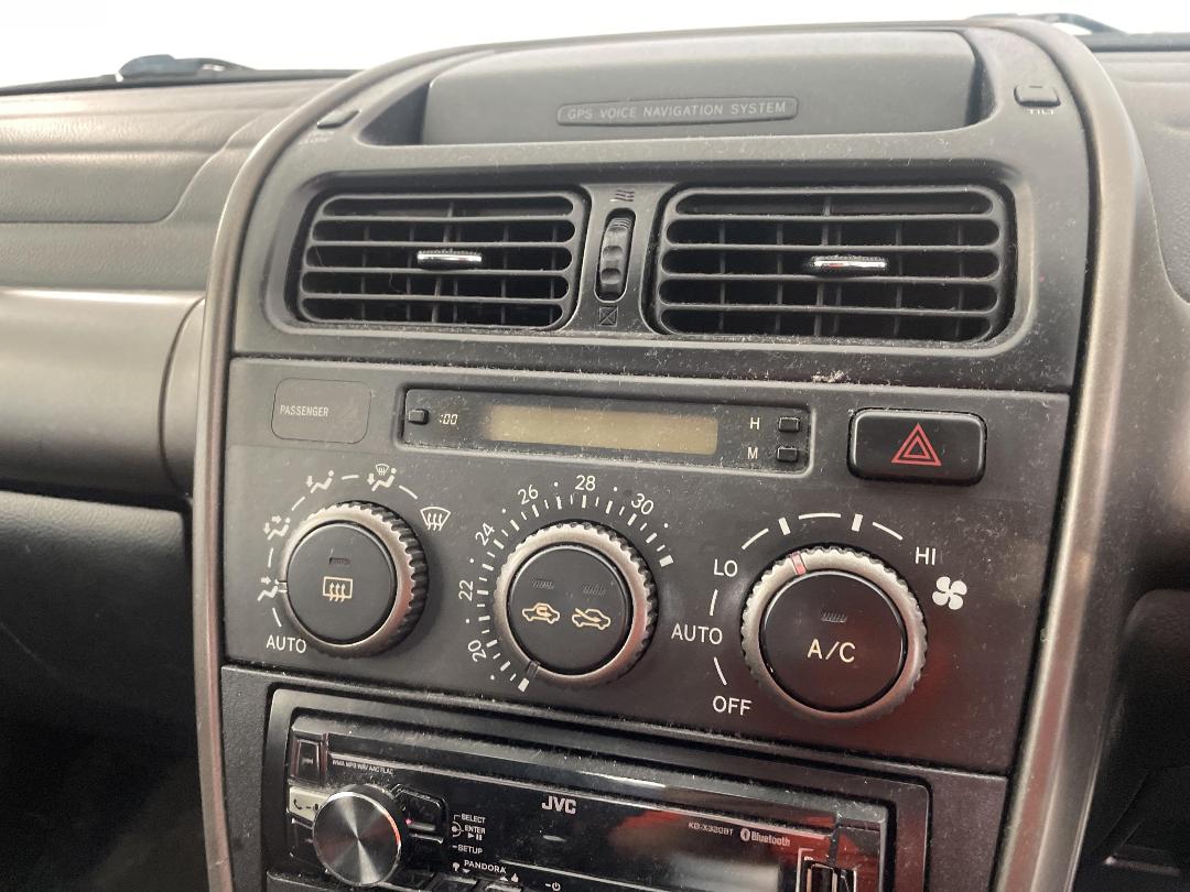 Photo '25' of Toyota Altezza Photo '25' of Toyota Altezza