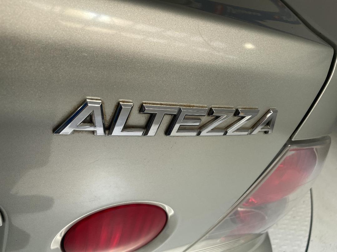 Photo '31' of Toyota Altezza Photo '31' of Toyota Altezza