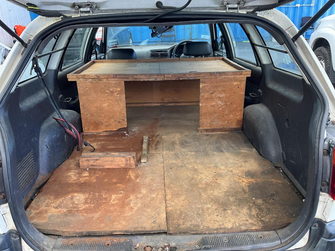 Photo '8' of Toyota Caldina UL Photo '8' of Toyota Caldina UL