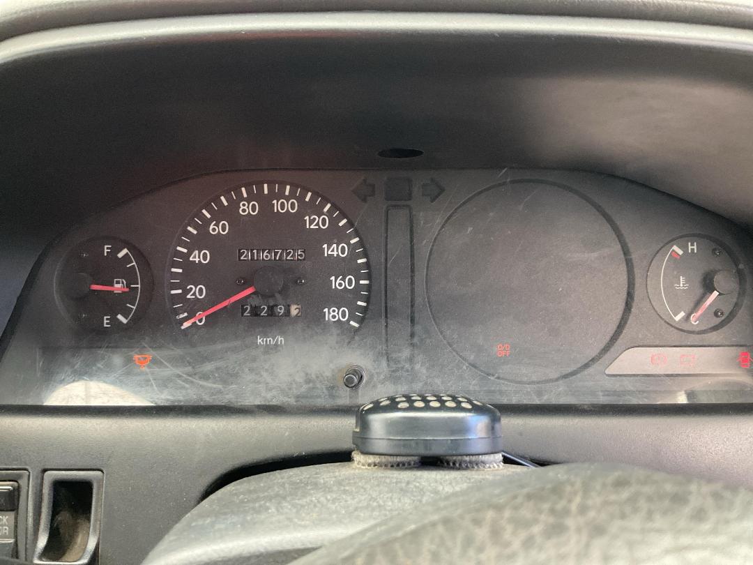 Photo '11' of Toyota Caldina UL Photo '11' of Toyota Caldina UL