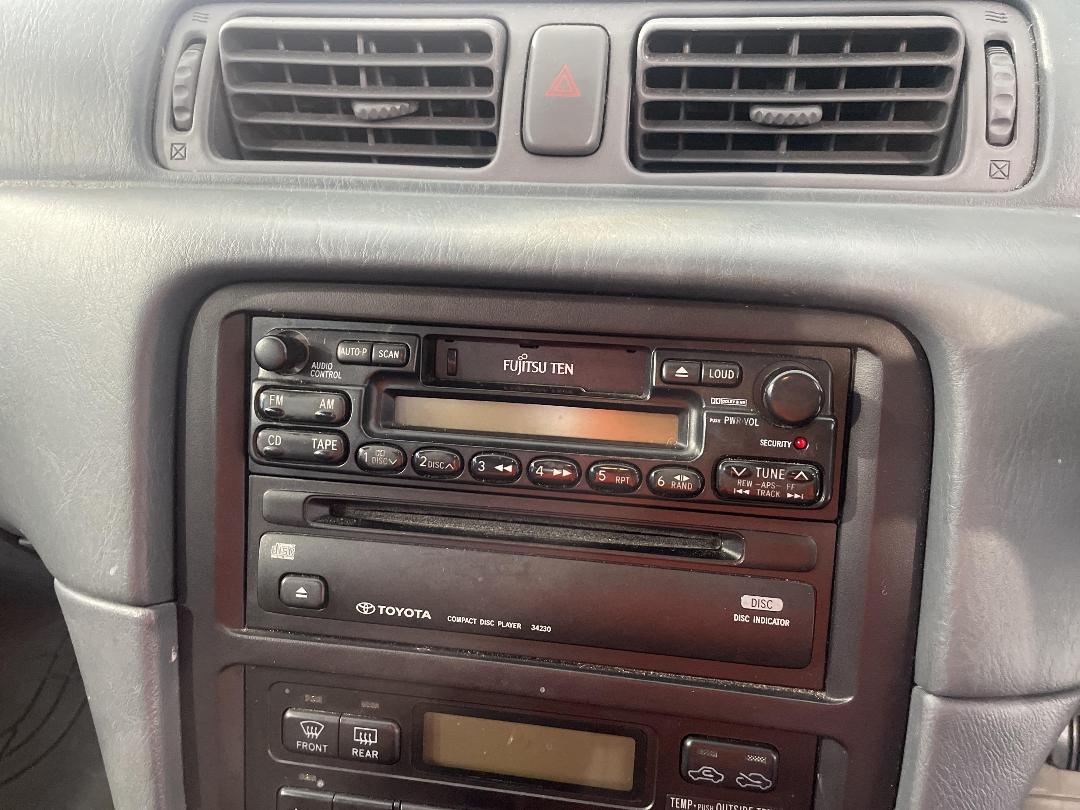 Photo '27' of Toyota Camry