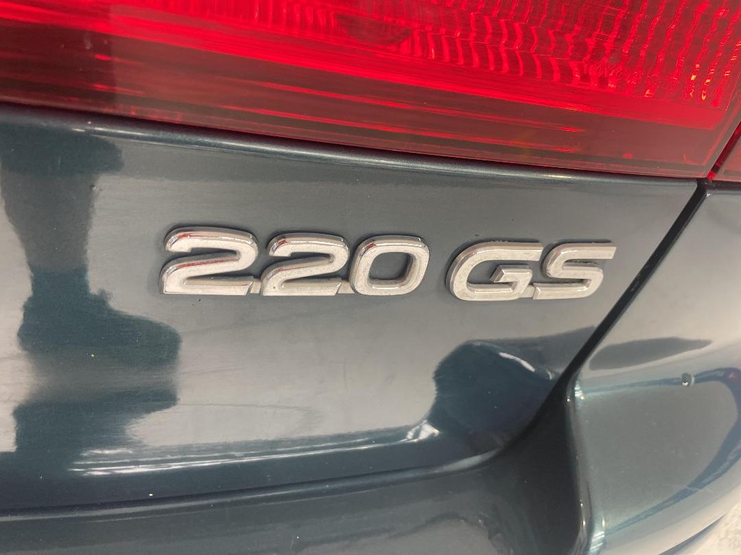 Photo '34' of Toyota Camry