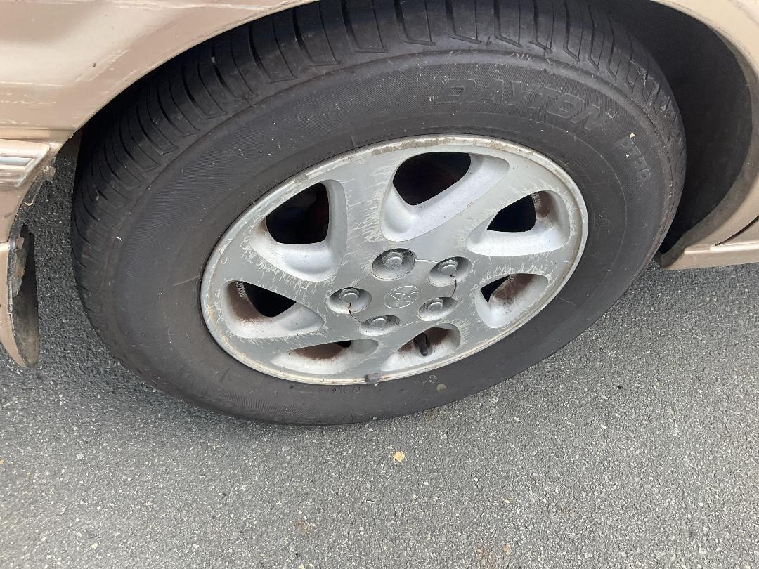 Photo '24' of Toyota Camry GLX